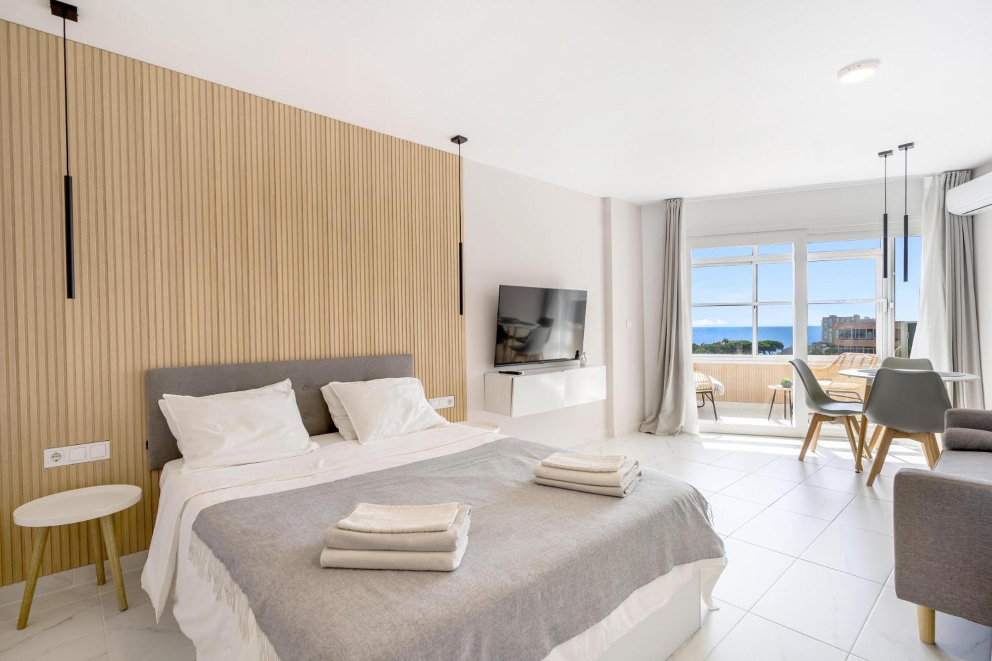 Modern Studio Apartment With Sea Views 5 Min From The Beach Sitio de Calahonda ภายนอก รูปภาพ