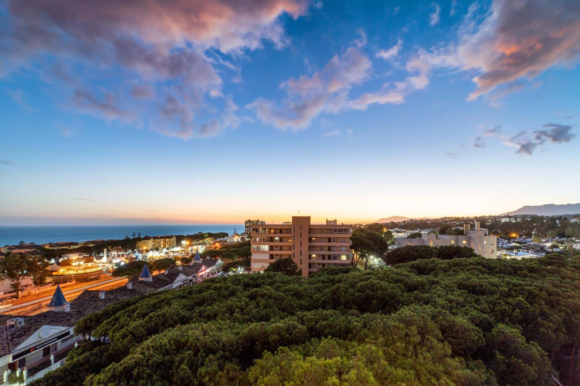 Modern Studio Apartment With Sea Views 5 Min From The Beach Sitio de Calahonda ภายนอก รูปภาพ